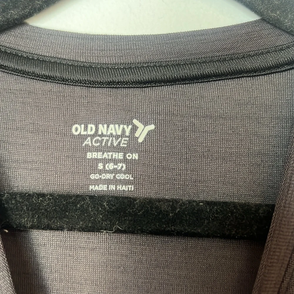 NWT Old Navy Boys Kids Gray Set of 3 Sleeveless &‎ Short Sleeve Top Shorts Small